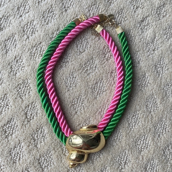 Lilly Pulitzer She sells seashells rope necklace.